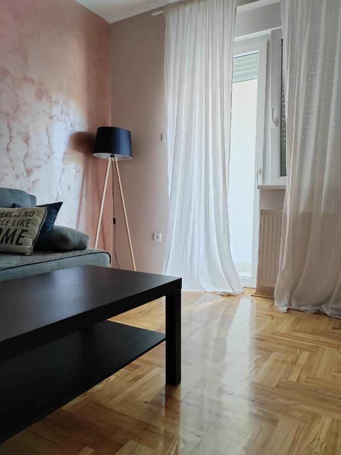 Apartman_Krstic_1 ซูโบติกา ภายนอก รูปภาพ